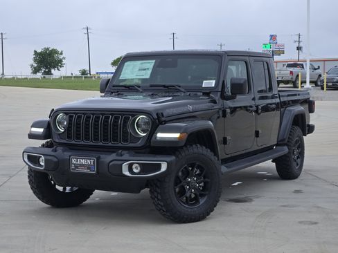 New 2026 Jeep Gladiator Sport AWD/4WD image 1