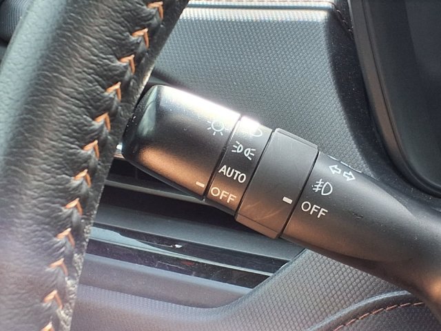 Certified 2025 Subaru Forester Touring AWD/4WD image 14