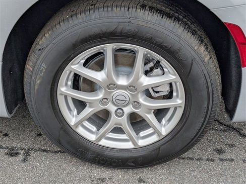 New 2026 Chrysler Pacifica Select image 8