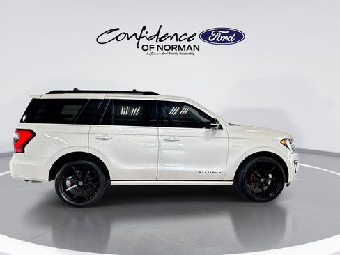 Used 2019 Ford Expedition Platinum AWD/4WD image 10