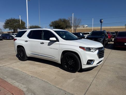 Used 2021 Chevrolet Traverse Premier image 10