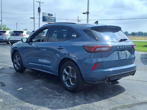 Used 2023 Ford Escape ST-Line w/ Tech Pack #1 FWD image 4