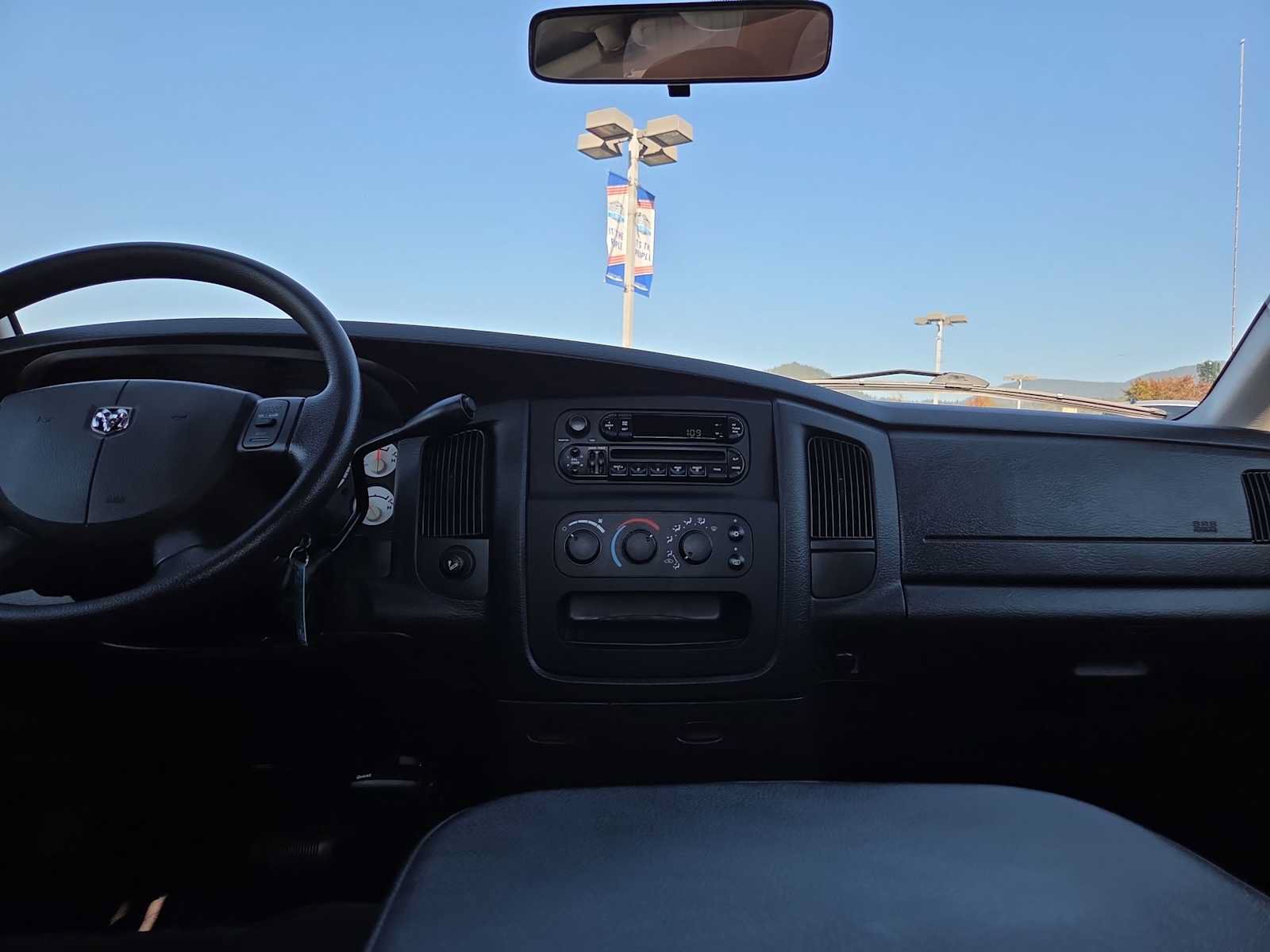 Used 2004 Dodge Ram 1500 Truck SLT AWD/4WD image 18