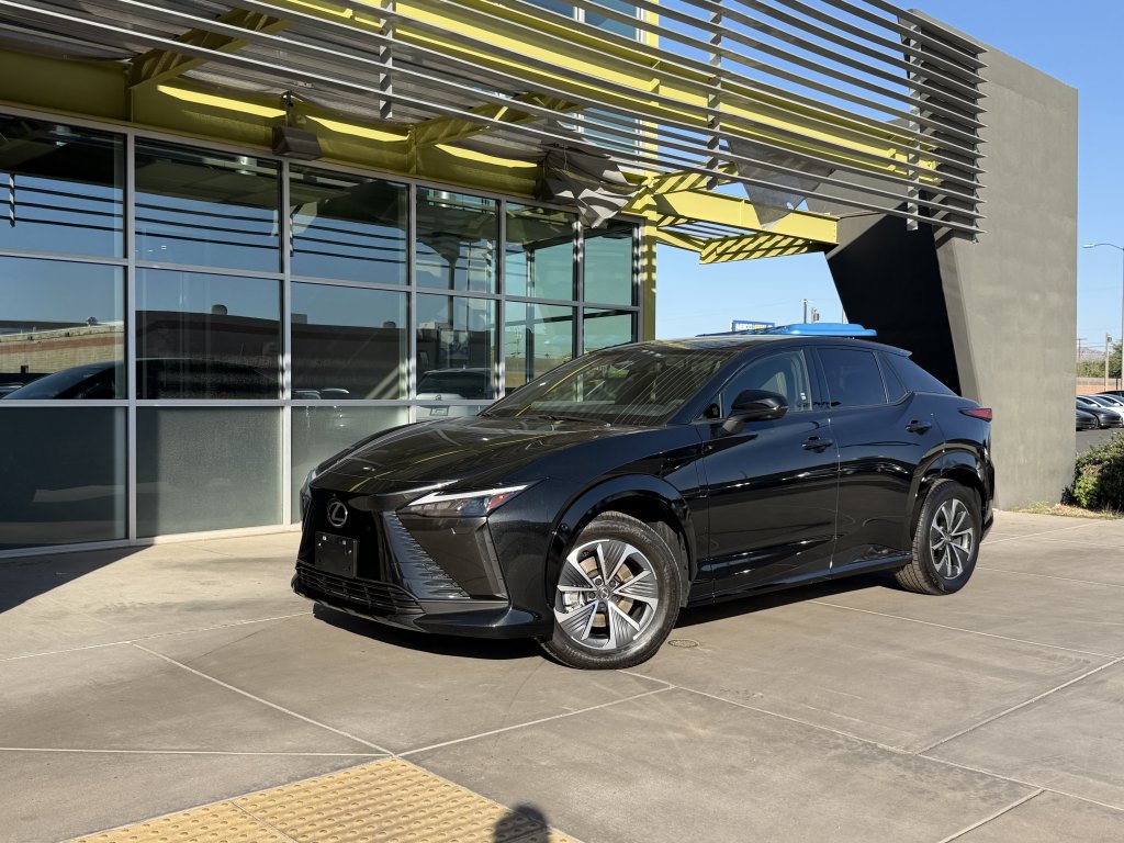 Used 2023 Lexus RZ 450e Premium w/ Technology Package AWD/4WD image 1