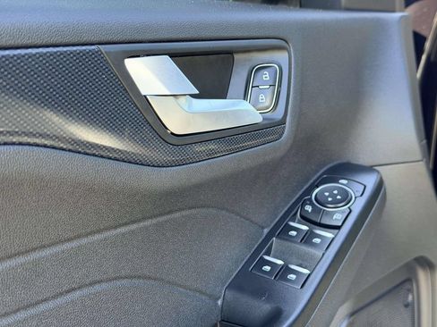 Used 2024 Ford Escape ST-Line FWD image 13