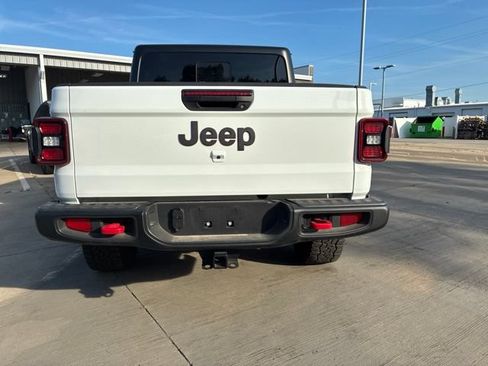 Used 2026 Jeep Gladiator Rubicon AWD/4WD image 1