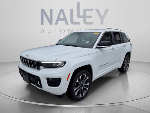Used 2023 Jeep Grand Cherokee Overland w/ Adv Protech Group III AWD/4WD image 1