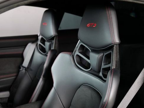 Certified 2022 Porsche 911 GT3 RWD image 12