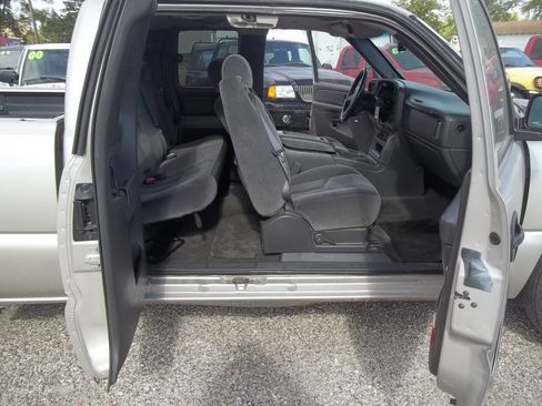 Used 2006 GMC Sierra 1500 SLE w/ Light Duty Power Package image 10