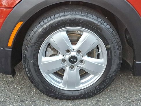 Used 2015 MINI Cooper 4-Door Hardtop image 8