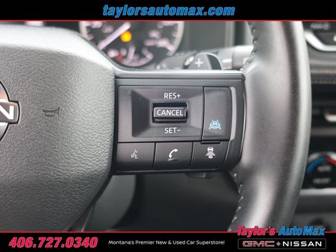 Used 2025 Nissan Rogue SV image 20