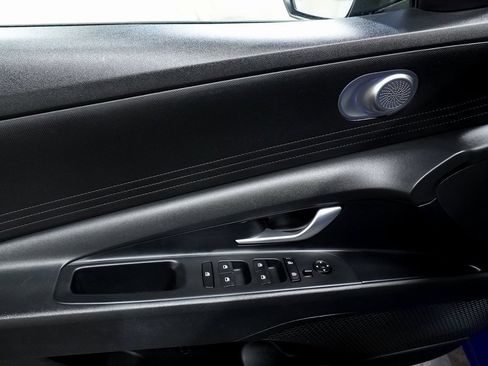 Certified 2023 Hyundai Elantra SEL image 19