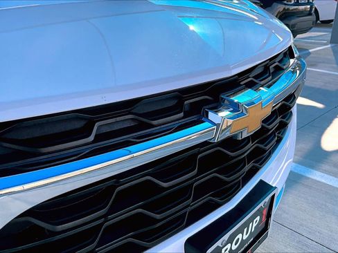 Used 2024 Chevrolet Trax LT w/ Driver Confidence Package image 30