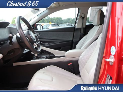 Used 2023 Hyundai Elantra Limited FWD image 23