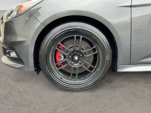Used 2015 Ford Focus ST FWD image 14