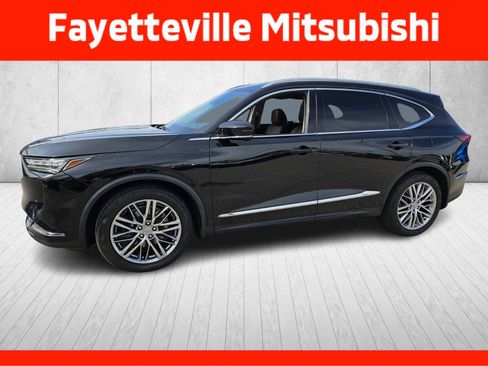 Used 2023 Acura MDX SH-AWD w/ Advance Package image 3
