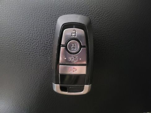 Used 2018 Ford Fusion S image 32