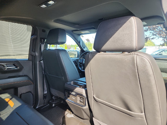 Used 2025 GMC Sierra 1500 AT4 w/ AT4 Premium Package AWD/4WD image 28