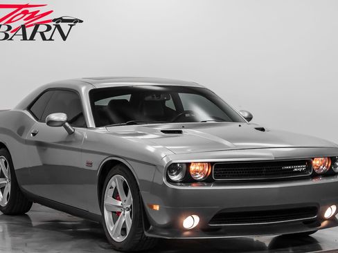 Used 2011 Dodge Challenger SRT8 image 7