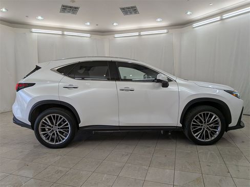 Used 2023 Lexus NX 350 AWD w/ Luxury Package image 11