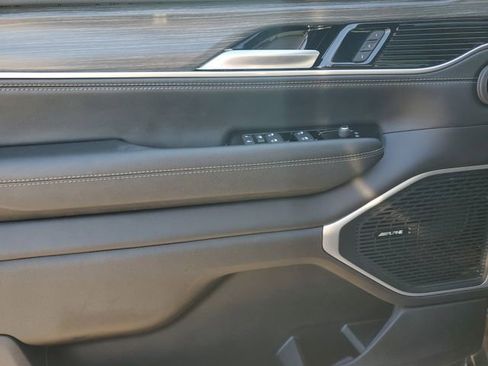 Used 2024 Jeep Wagoneer Series II w/ Premium Group I image 24