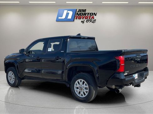 New 2026 Toyota Tacoma SR5 image 7