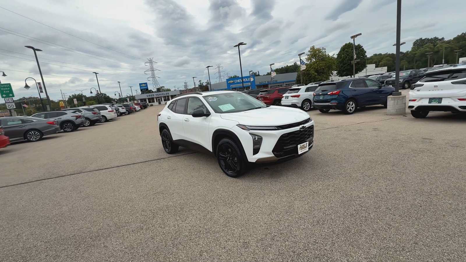 Certified 2024 Chevrolet Trax ACTIV w/ Sunroof Package FWD image 2