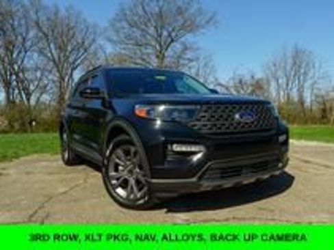 Used 2022 Ford Explorer XLT w/ Equipment Group 202A image 1