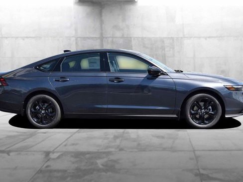 New 2025 Honda Accord SE image 5