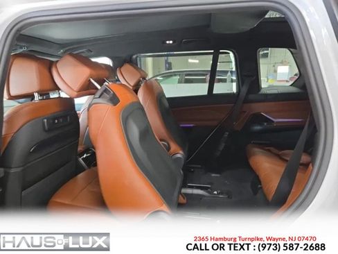 Used 2021 BMW X7 M50i AWD/4WD image 6