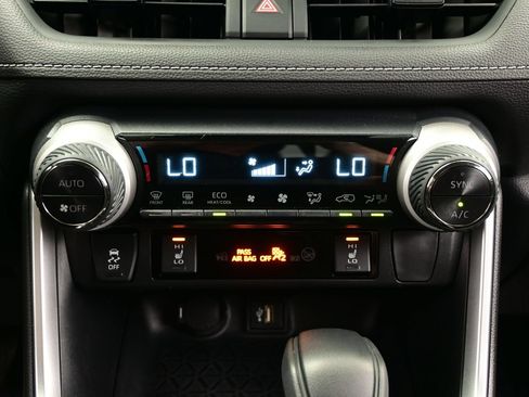Used 2023 Toyota RAV4 XLE w/ XLE Grade Weather Package AWD/4WD image 20