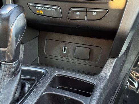 Certified 2019 Ford Escape SEL AWD/4WD image 18