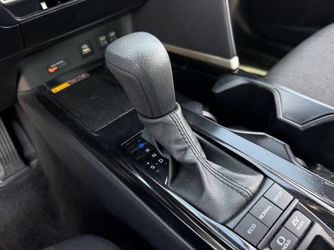 Used 2025 Toyota Camry LE FWD image 20
