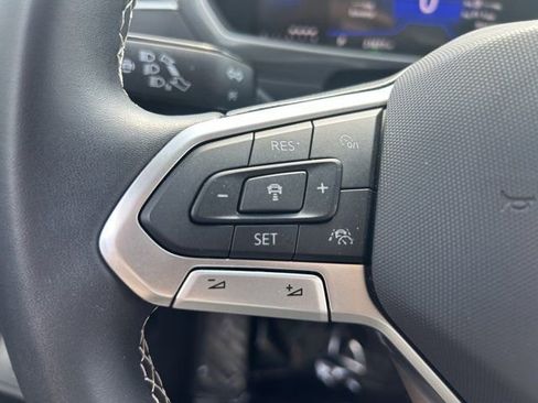 Certified 2024 Volkswagen Tiguan SE AWD/4WD image 18