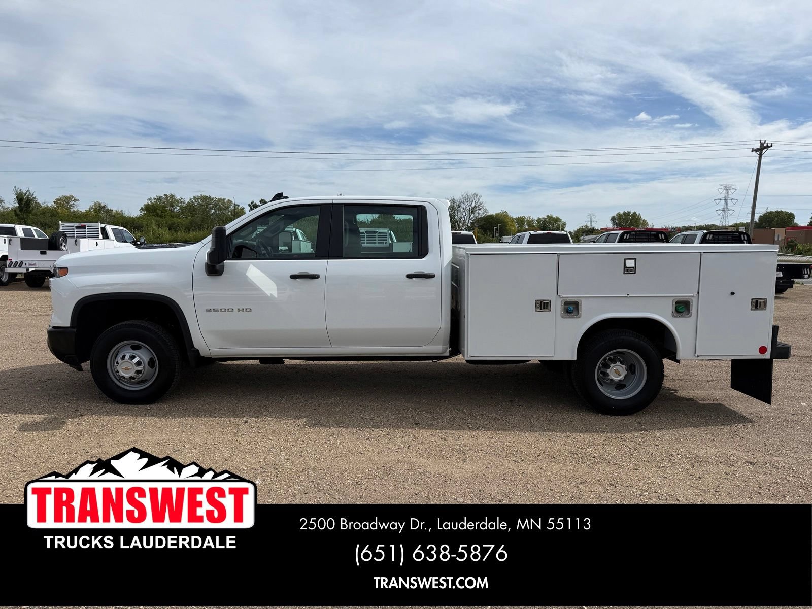 Used 2026 Chevrolet Silverado 3500 W/T AWD/4WD image 2