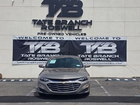 Used 2024 Chevrolet Malibu LT FWD image 3