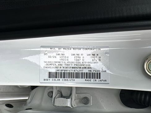 New 2026 MAZDA MAZDA3 Hatchback w/Premium Plus Pkg AWD/4WD image 18
