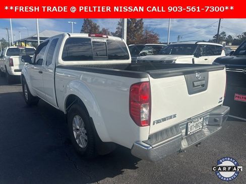 Certified 2017 Nissan Frontier SV image 5