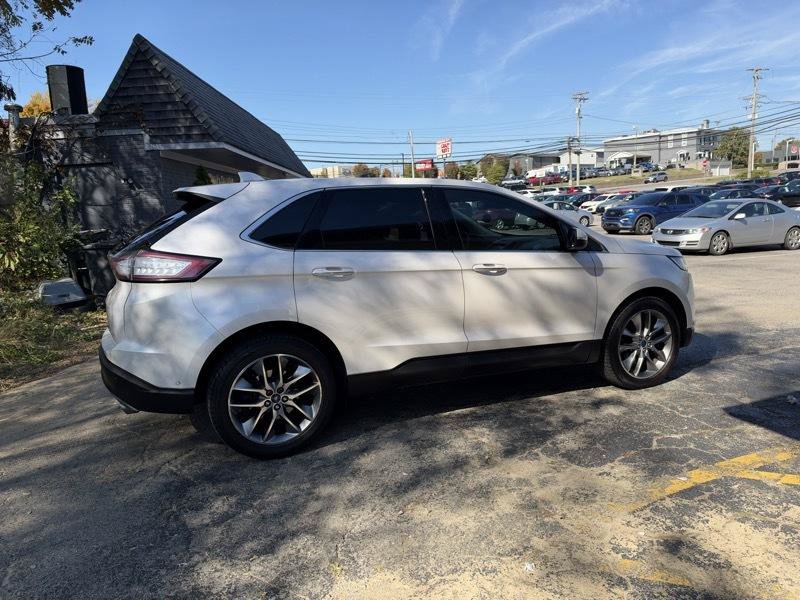 Used 2016 Ford Edge Titanium w/ Equipment Group 302A FWD image 4