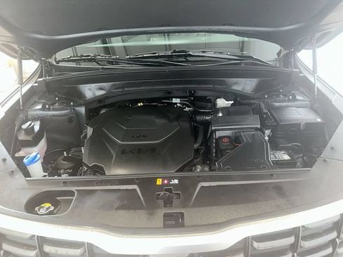 Certified 2024 Kia Telluride S w/ S Sunroof Package AWD/4WD image 20