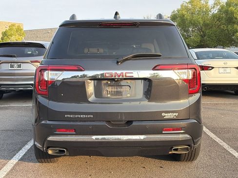 Used 2021 GMC Acadia Denali w/ Denali Technology Package FWD image 4