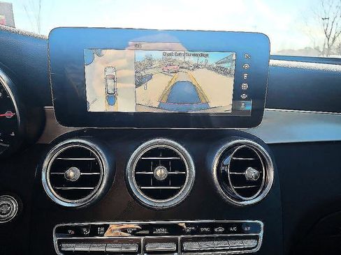 Used 2022 Mercedes-Benz GLC 300 image 24