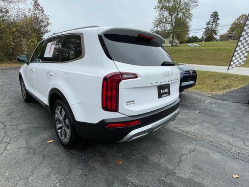 Used 2022 Kia Telluride S image 6