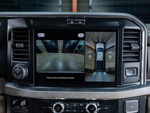 Used 2026 Ford F450 Platinum w/ Platinum Plus Package image 25