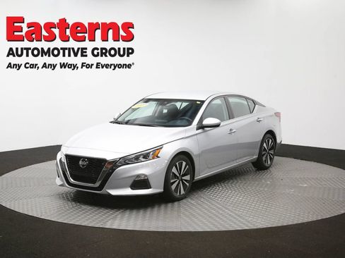 Used 2022 Nissan Altima 2.5 SV FWD image 55
