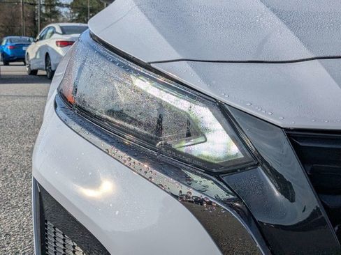 New 2025 Nissan Altima 2.5 SR image 10