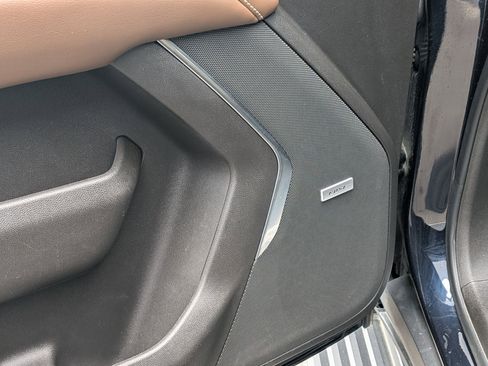 Used 2021 Chevrolet Tahoe High Country image 13