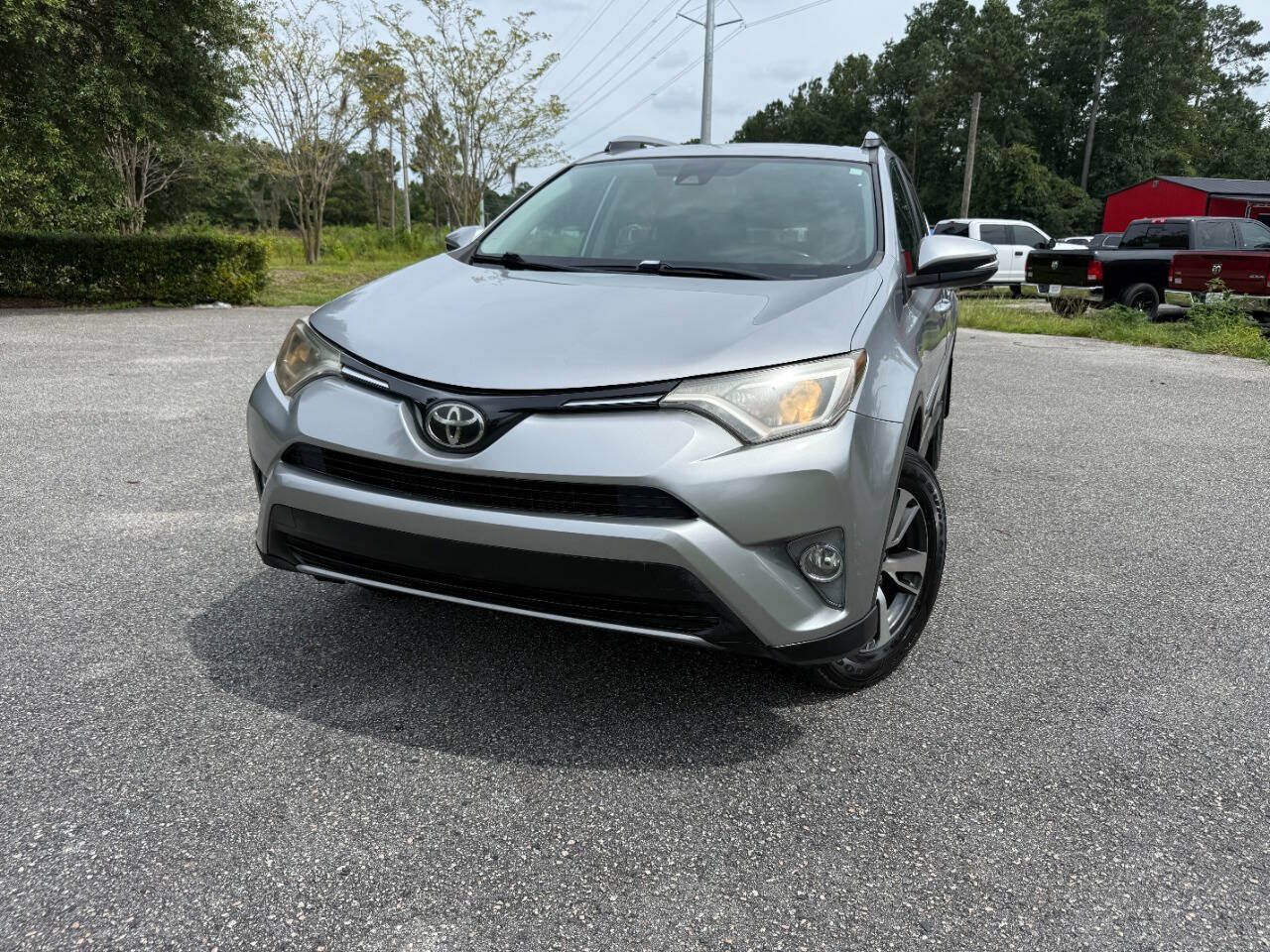 Used 2017 Toyota RAV4 XLE w/ Plus Extra Value Package AWD/4WD image 25