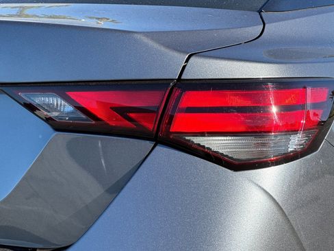 Used 2025 Nissan Sentra S image 22