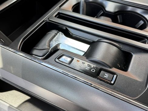 Used 2022 Ford F150 Lariat AWD/4WD image 8